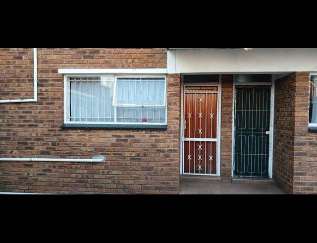 2 BEDROOM APARTMENT FOR SALE IN CASSELDALE